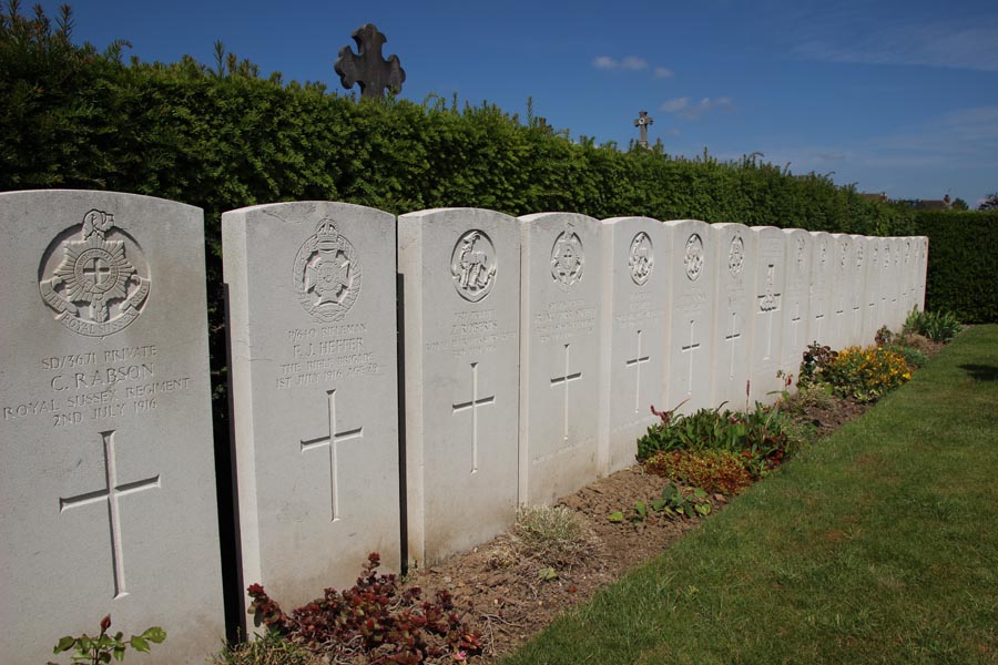 Pont-du-Hem Military Cemetery