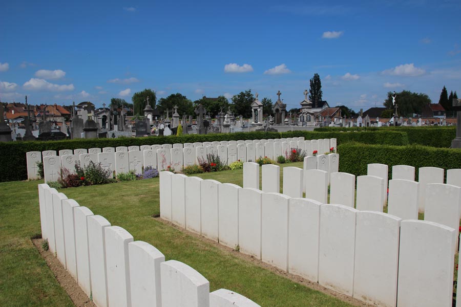 Pont-du-Hem Military Cemetery