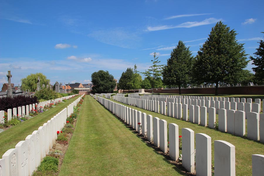 Pont-du-Hem Military Cemetery