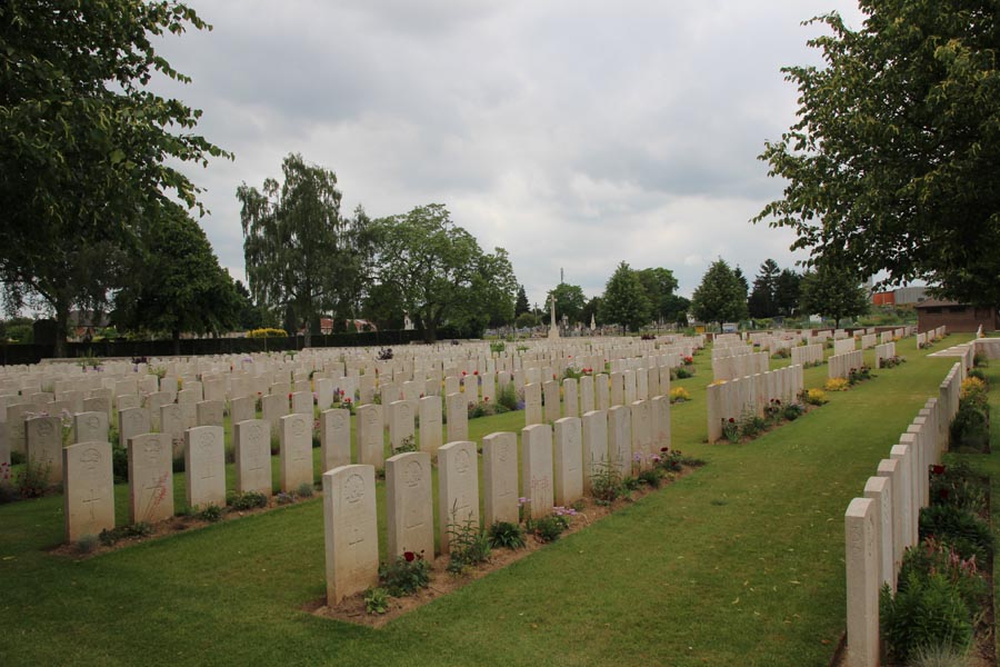 Peronne Communal Cemetery