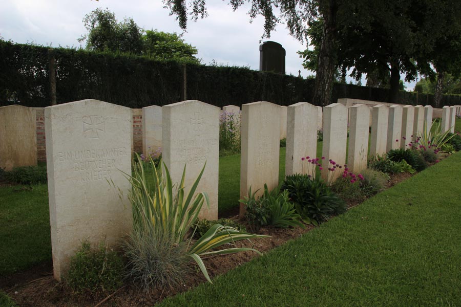 Peronne Communal Cemetery