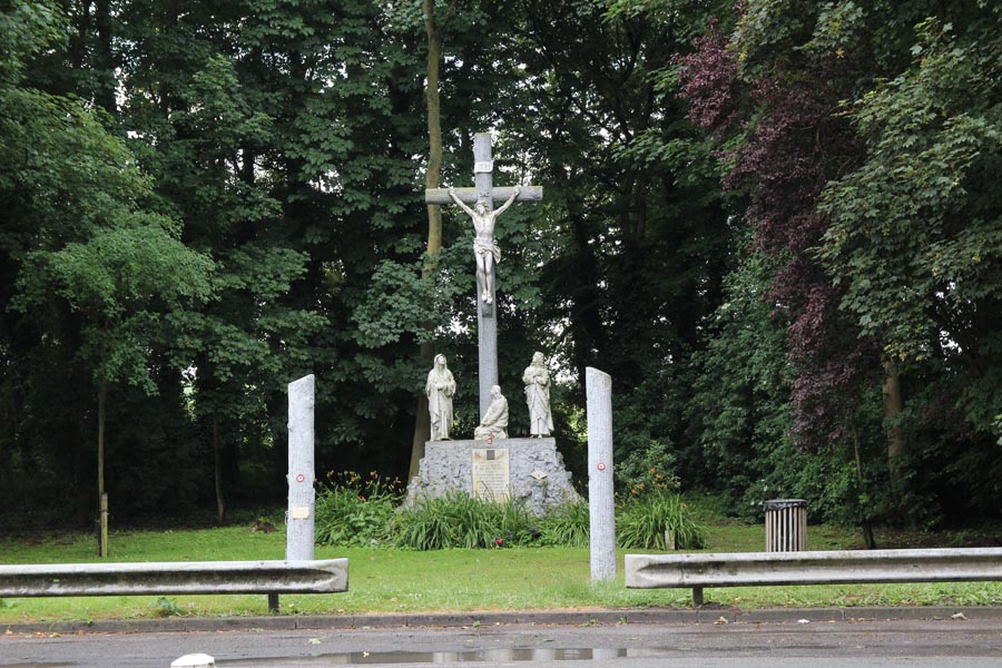 Feuchy Chapel Crossroads