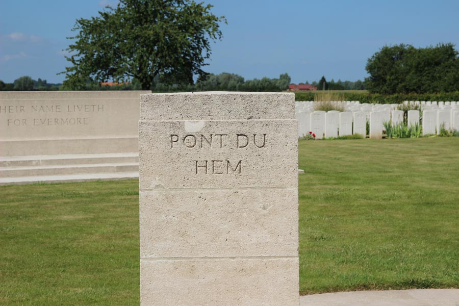 Pont-du-Hem Military Cemetery