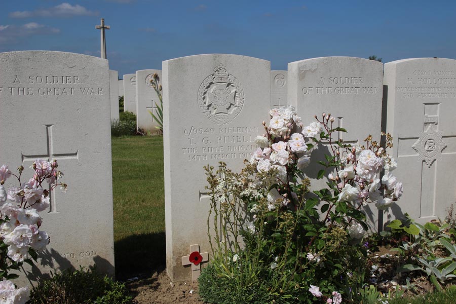 Pont-du-Hem Military Cemetery