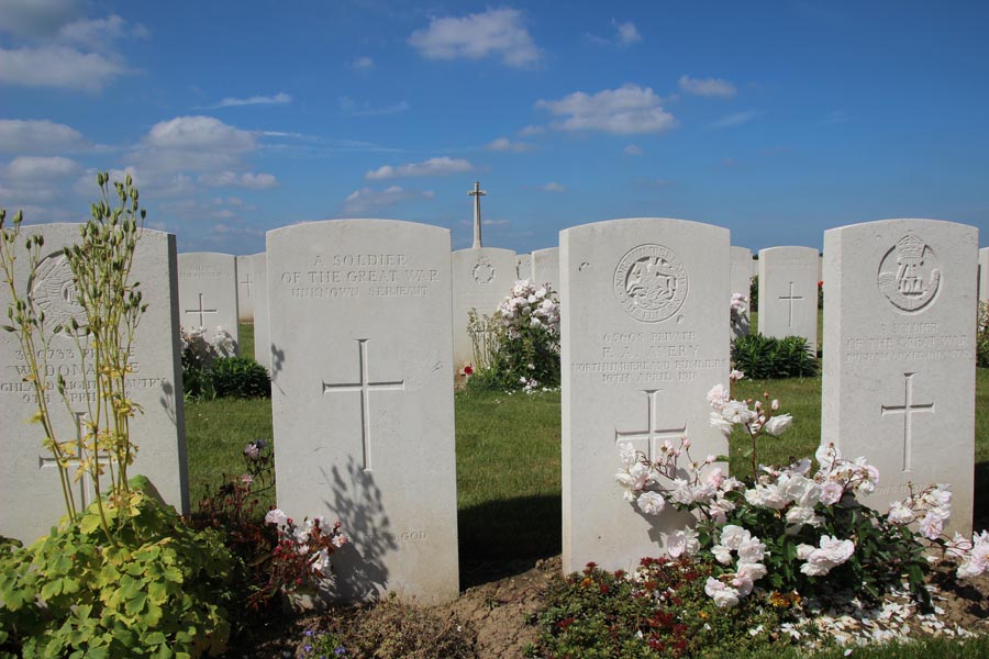 Pont-du-Hem Military Cemetery