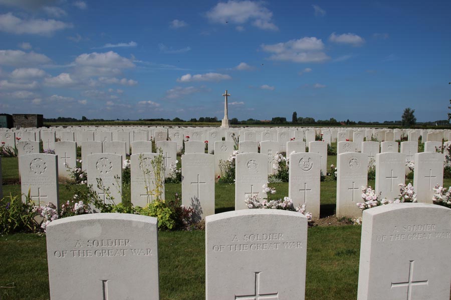 Pont-du-Hem Military Cemetery
