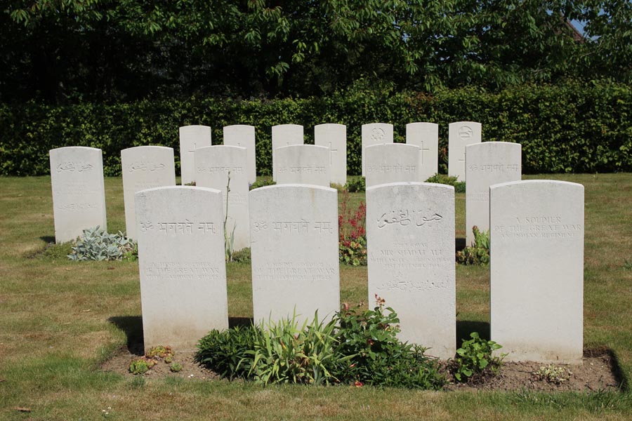 Pont-du-Hem Military Cemetery